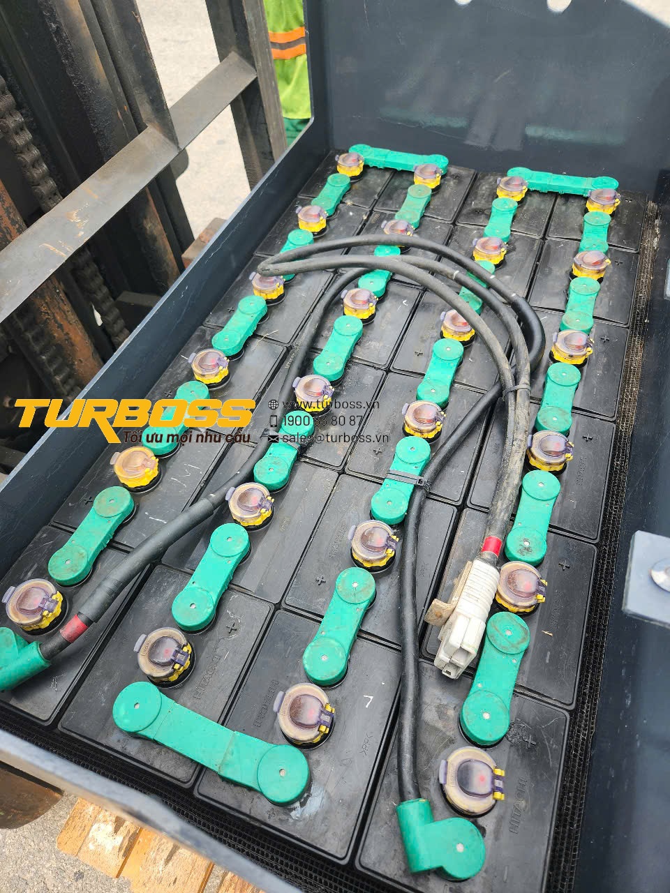 sửa-chữa-ắc=quy-xe -nâng 02