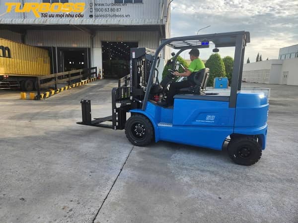 ban-giao-xe-nang-dien-byd-5-tan-turboss