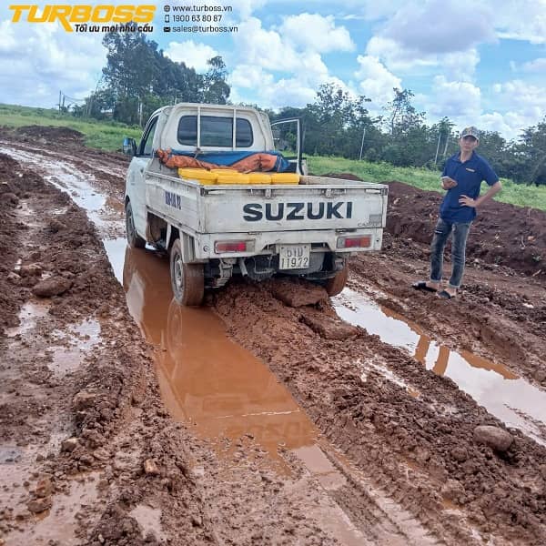 giao phụ tùng xe komatsu tại công trường giao phụ tùng xe komatsu tại công trường