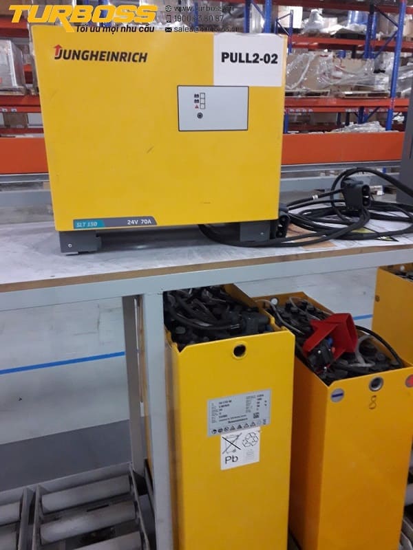 Bộ Sạc Bình Điện Xe Nâng Nóng: 9 Nguyên Nhân Cần Kiểm Tra