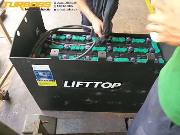 Lifttop VTDX545MH 48V 545Ah cần kiểm tra đúng model trước khi lắp