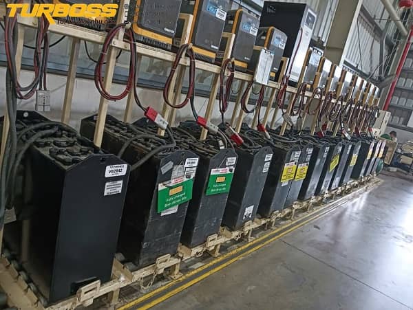 turboss phục hồi bình điện xe nâng turboss phục hồi bình điện xe nâng