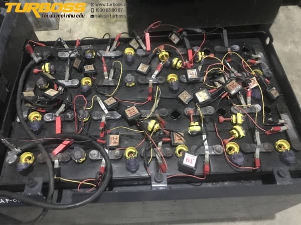 BMS kiểm tra cell không nhận sạc trong bộ bình điện xe nâng công nghiệp