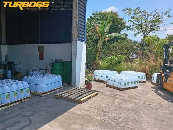 nuoc-cat-cham-binh-xe-nang nuoc-cat-cham-binh-xe-nang
